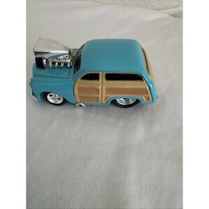 Funline 2001 Muscle Machines '50 Ford Woody Diecast